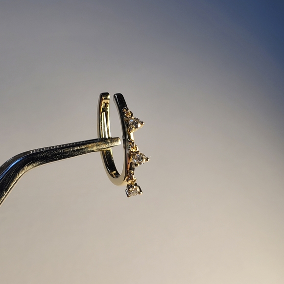 EF Collection 14k & Diamond Ear Cuff - Picture 1 of 13